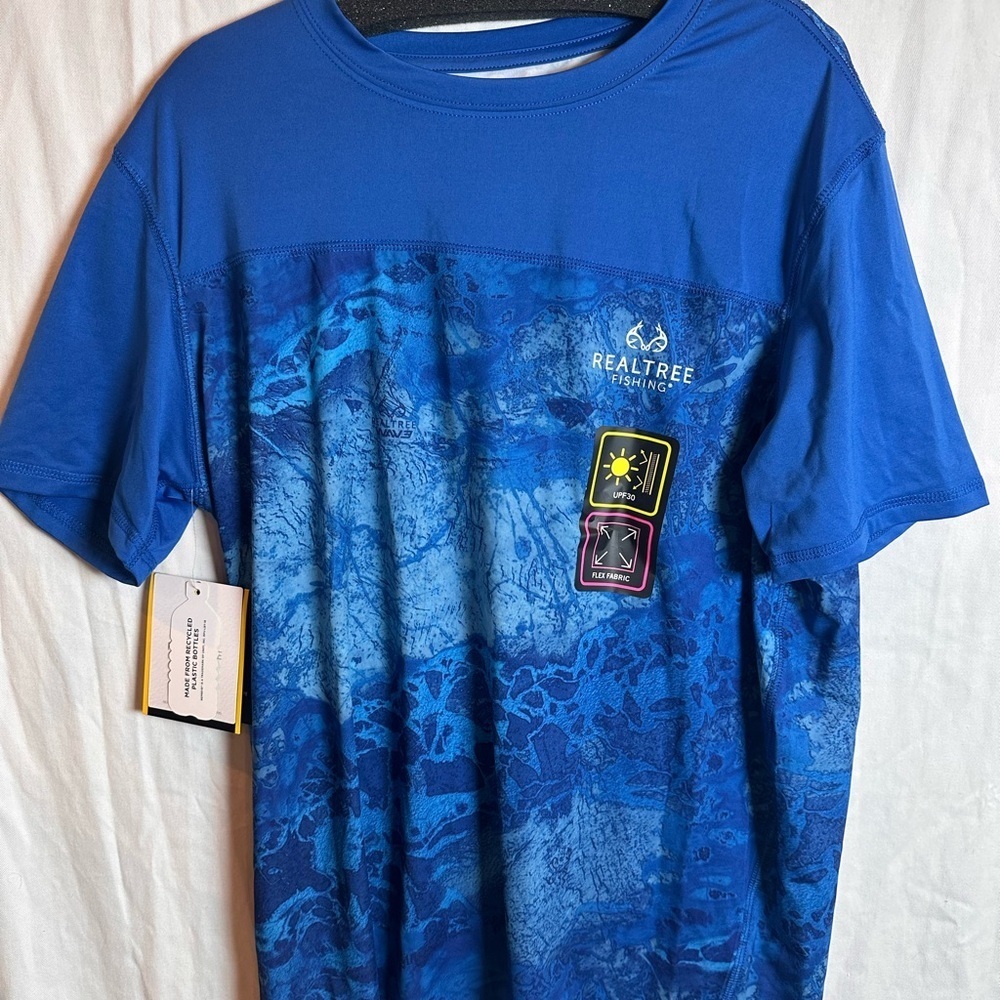 Men's Realtree Fishing T-Shirt Lightweight Breathable Size Medium